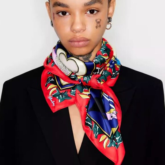 BIMBA Y LOLA LUCKY SCARF - Picture 2 of 3